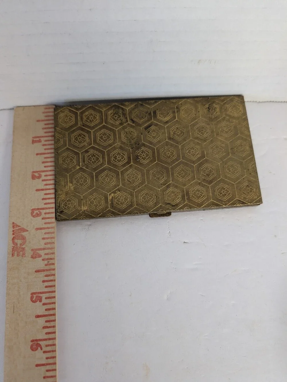 Vintage Cigarette Hexagon Pattern Brass Case - Gold Tone